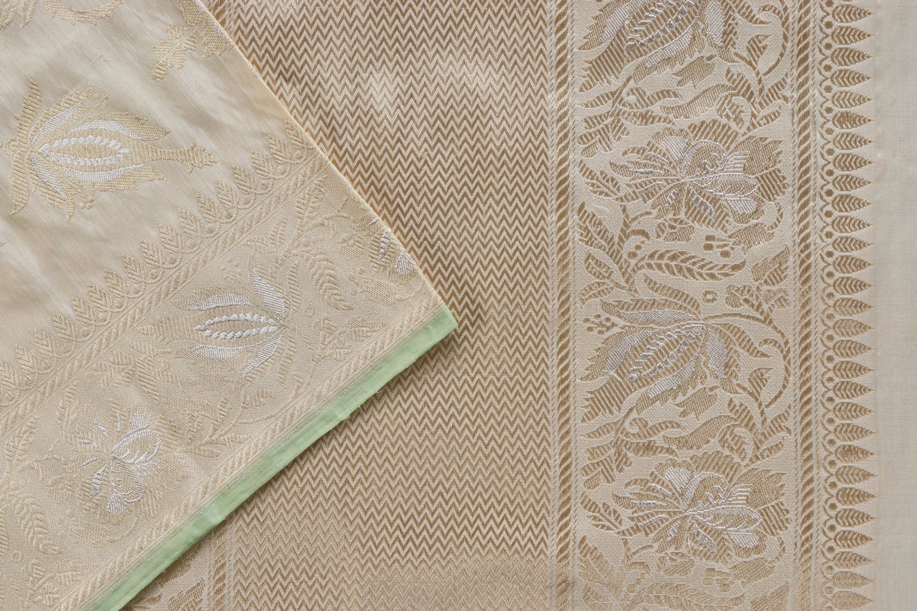 Ivory Chinar Jangla Pure Silk Handloom Banarasi Saree