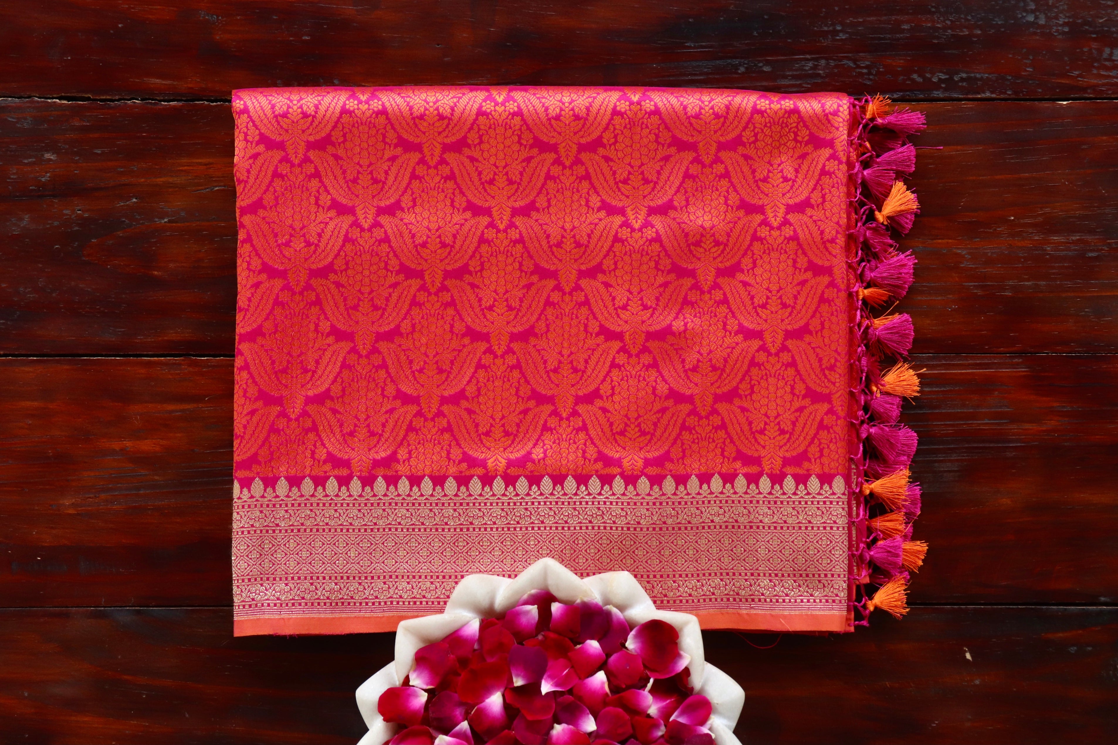 Red & Pink Tanchoi Pure Silk Handloom Banarasi Saree
