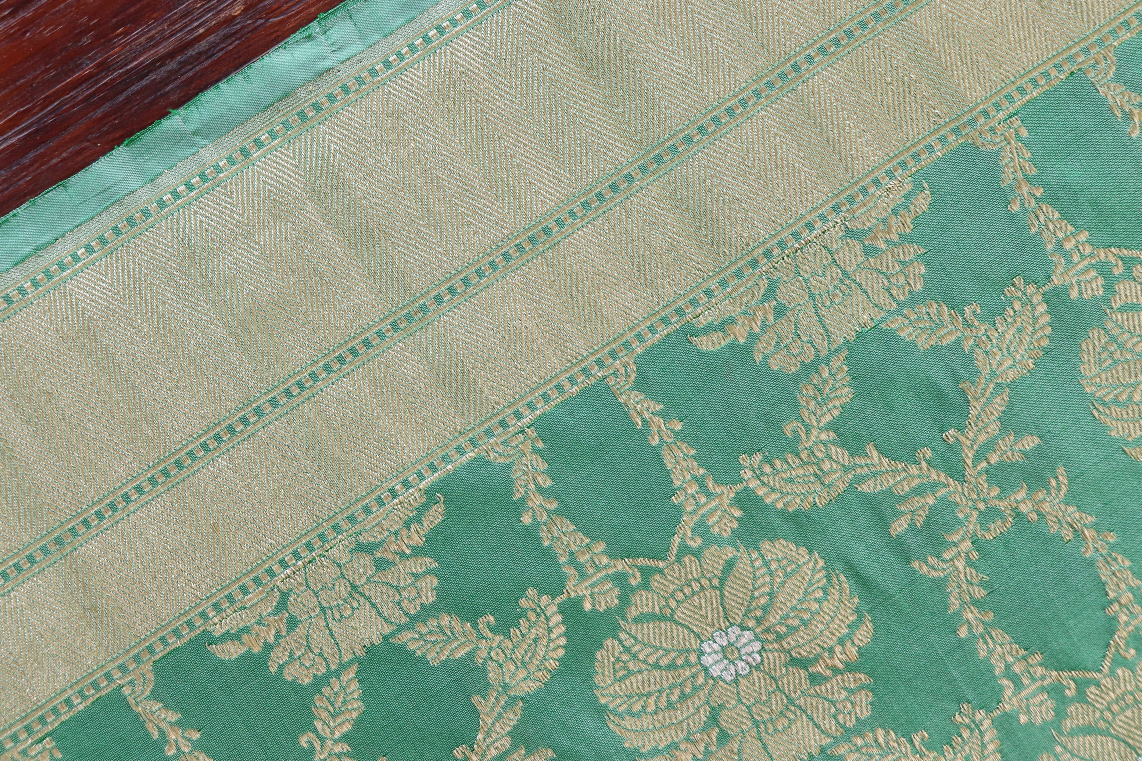 Green Chinar Jangla Pure Silk Handloom Banarasi Saree