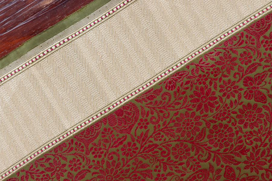 Maroon & Green Butterfly Resham Handwoven Banarasi Tanchoi Silk Saree