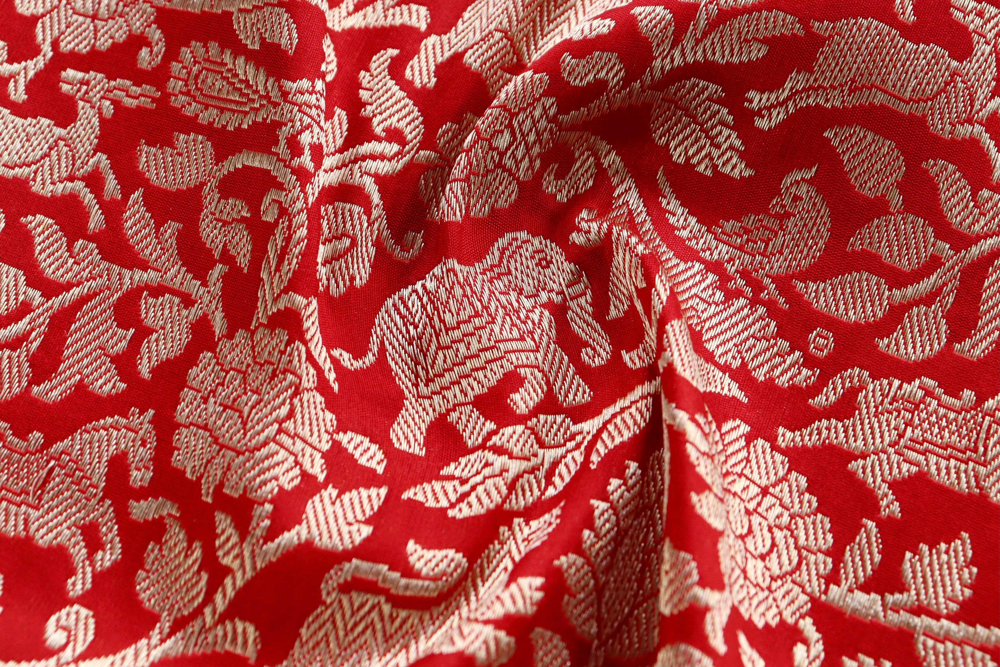 Red Tanchoi Shikargah Pure Silk Handloom Banarasi Saree