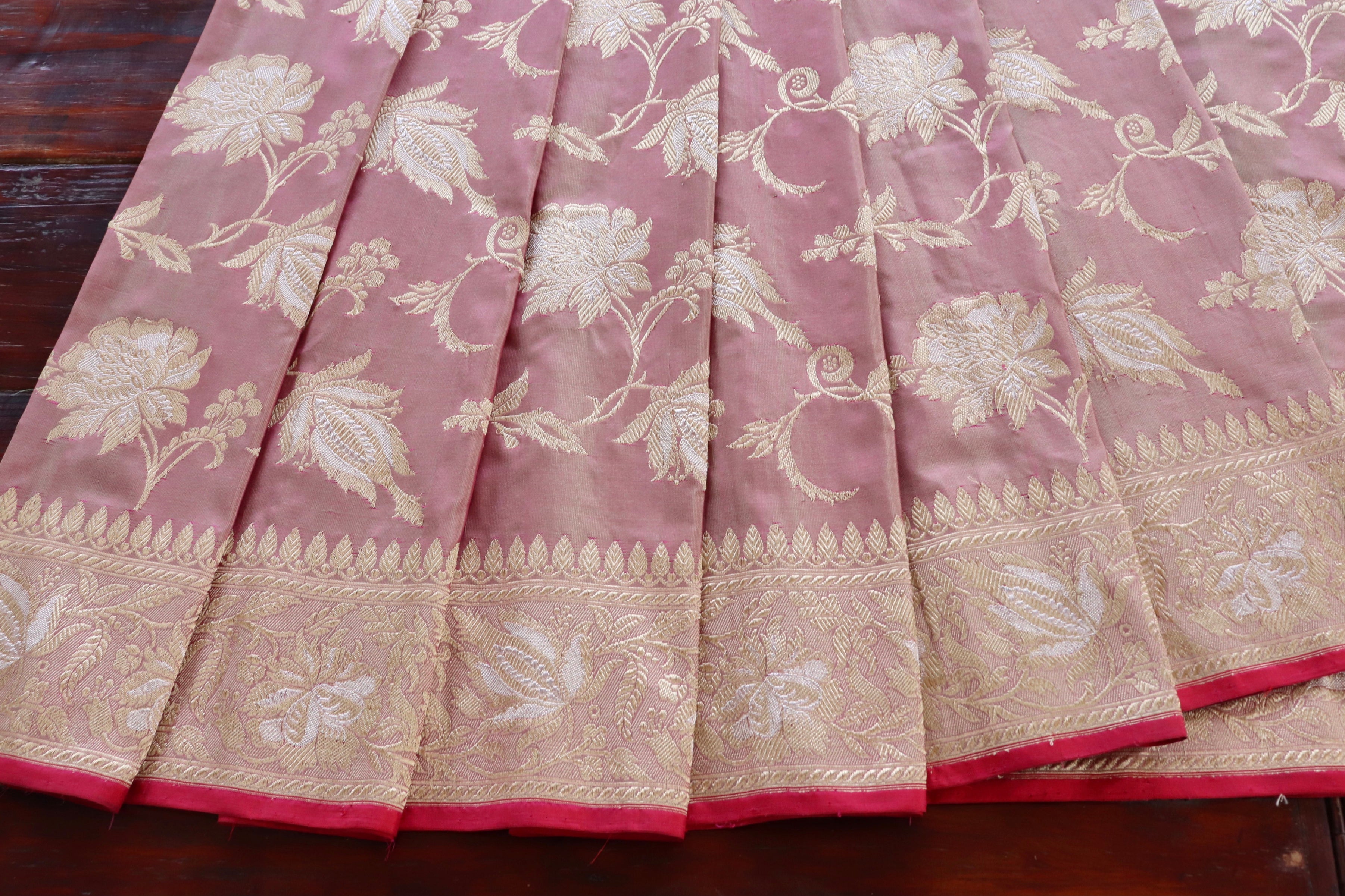 Pale Pink Chinar Jangla Pure Silk Handloom Banarasi Saree