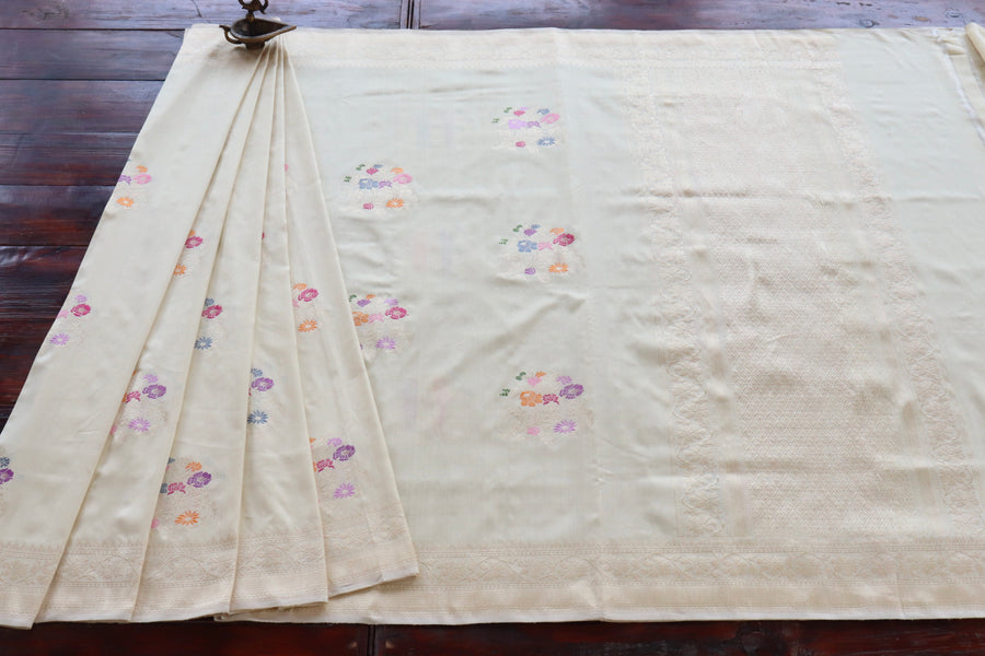 Cream Guldasta Motif Pure Katan Silk Handloom Saree