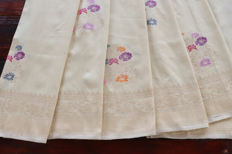 Cream Guldasta Motif Pure Katan Silk Handloom Saree