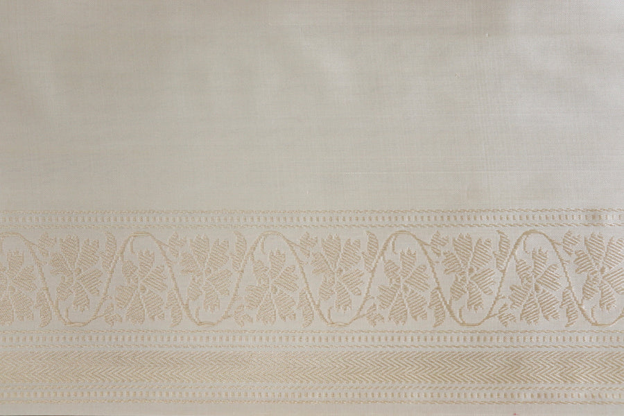Cream Guldasta Motif Pure Katan Silk Handloom Saree
