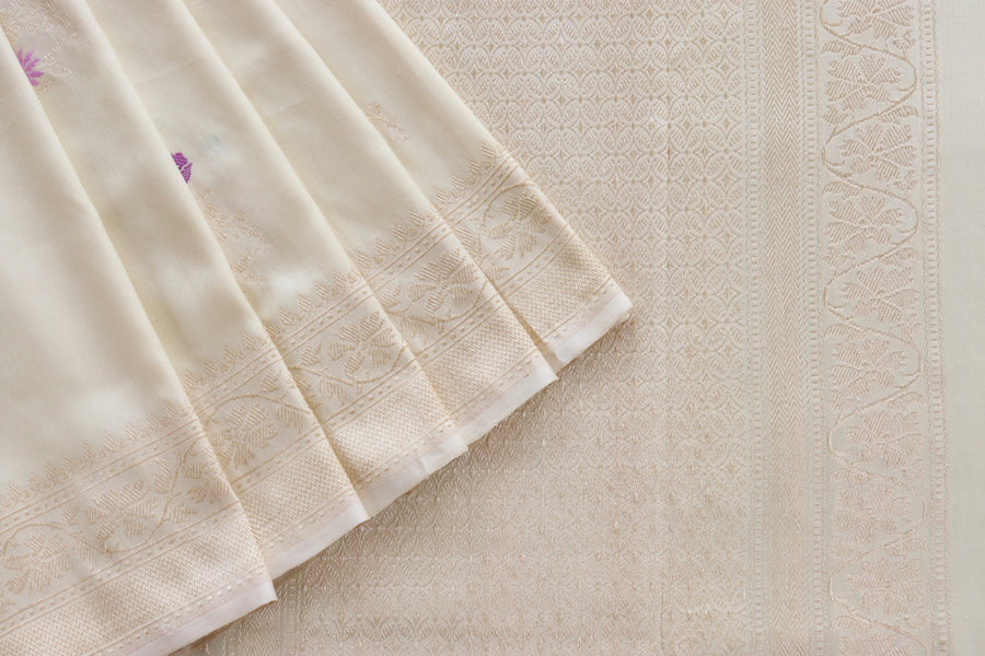 Cream Guldasta Motif Pure Katan Silk Handloom Saree