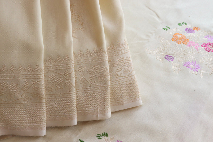 Cream Guldasta Motif Pure Katan Silk Handloom Saree