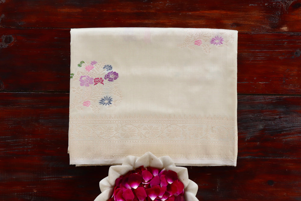 Cream handloom Banarsi saree with guldasta motifs in pure Katan silk