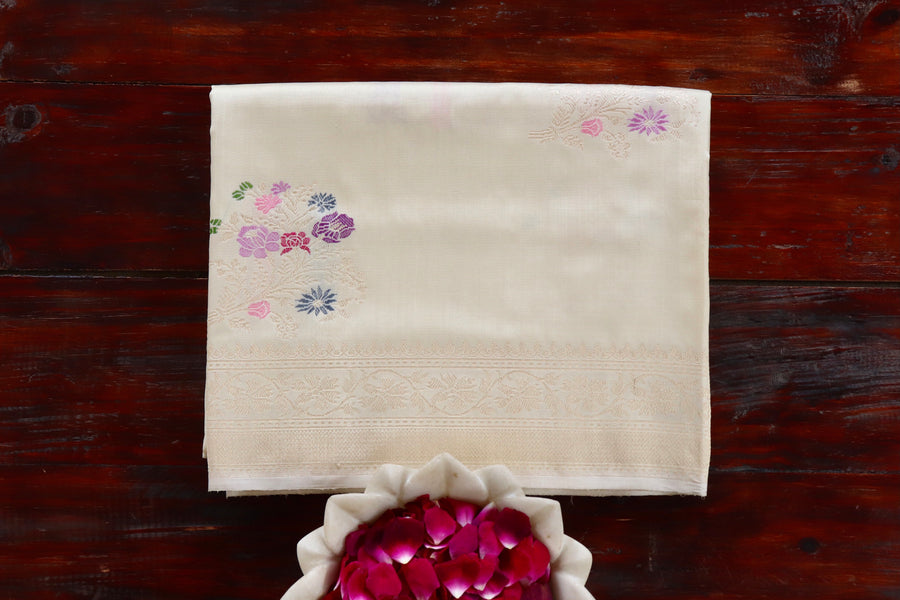 Cream handloom Banarsi saree with guldasta motifs in pure Katan silk
