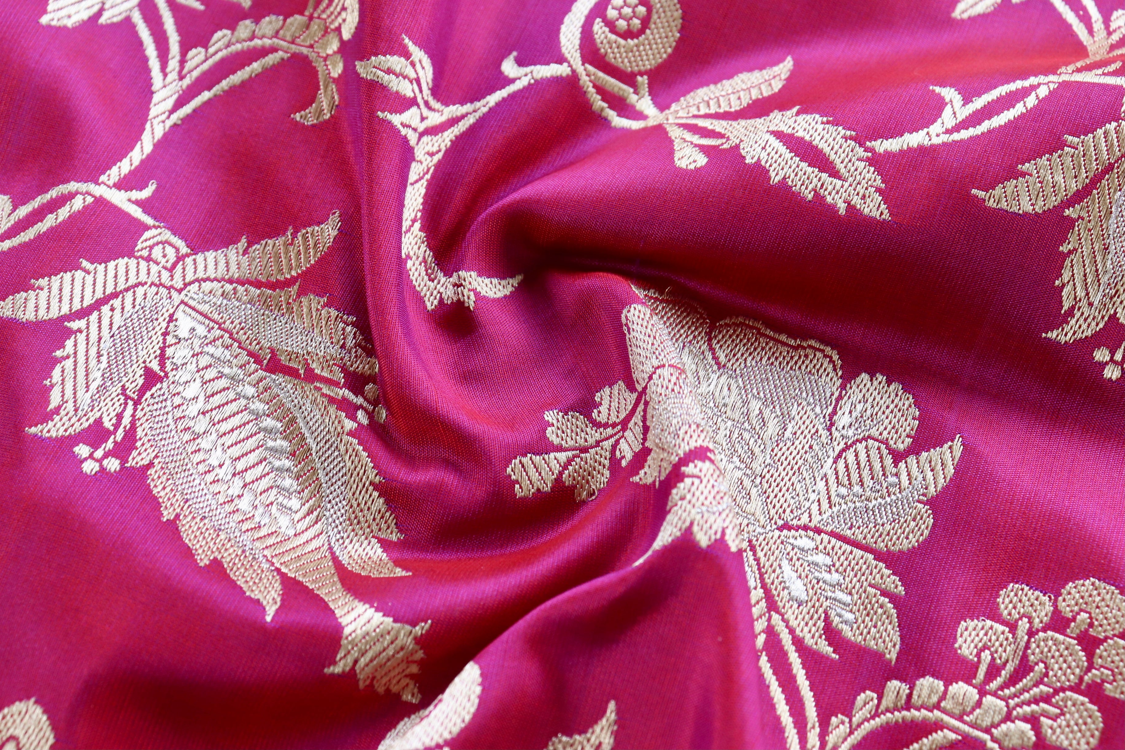 Raspberry Chinar Jangla Pure Silk Handloom Banarasi Saree