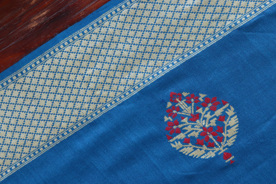 Blue Kadhua Motif Munga Silk Handloom Saree
