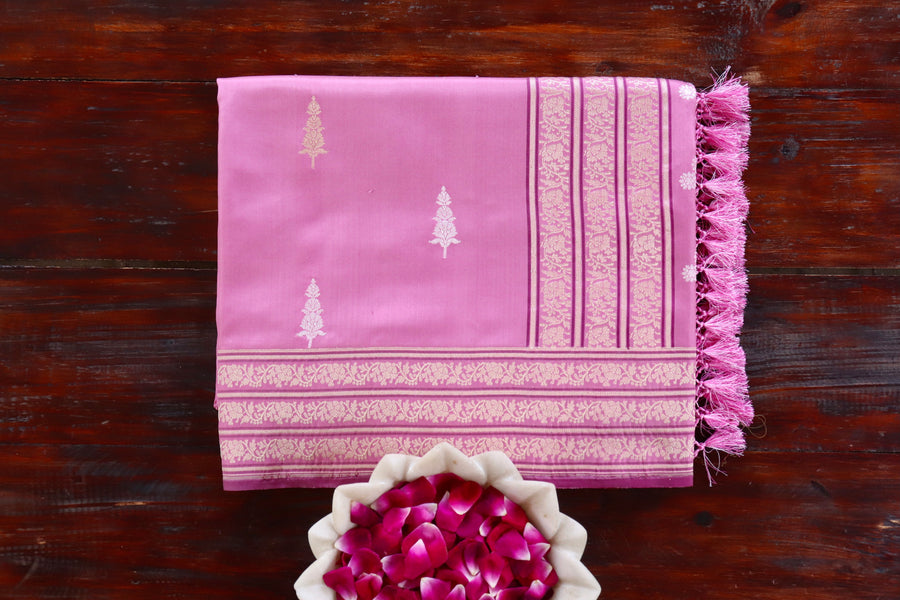 Pink handloom Banarsi saree with kadhua motifs in pure silk
