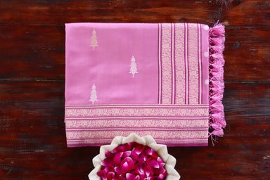 Pink handloom Banarsi saree with kadhua motifs in pure silk