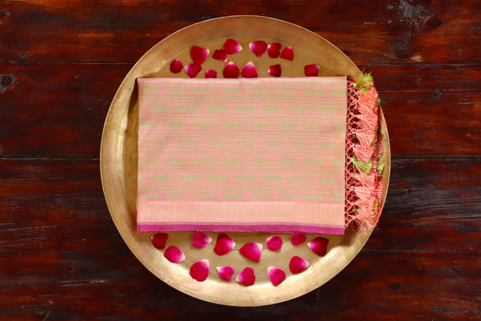 Peach pure Katan silk Banarasi dupatta with densely packed Tanchoi motifs.