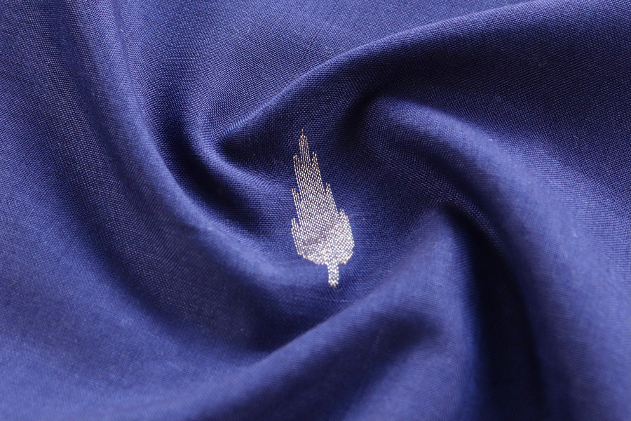 Pleat detail of Neelambari zari cotton Banarasi saree