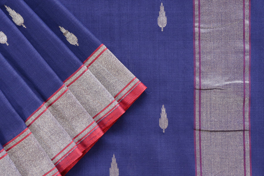 Colour close-up of Neelambari zari cotton Banarasi saree