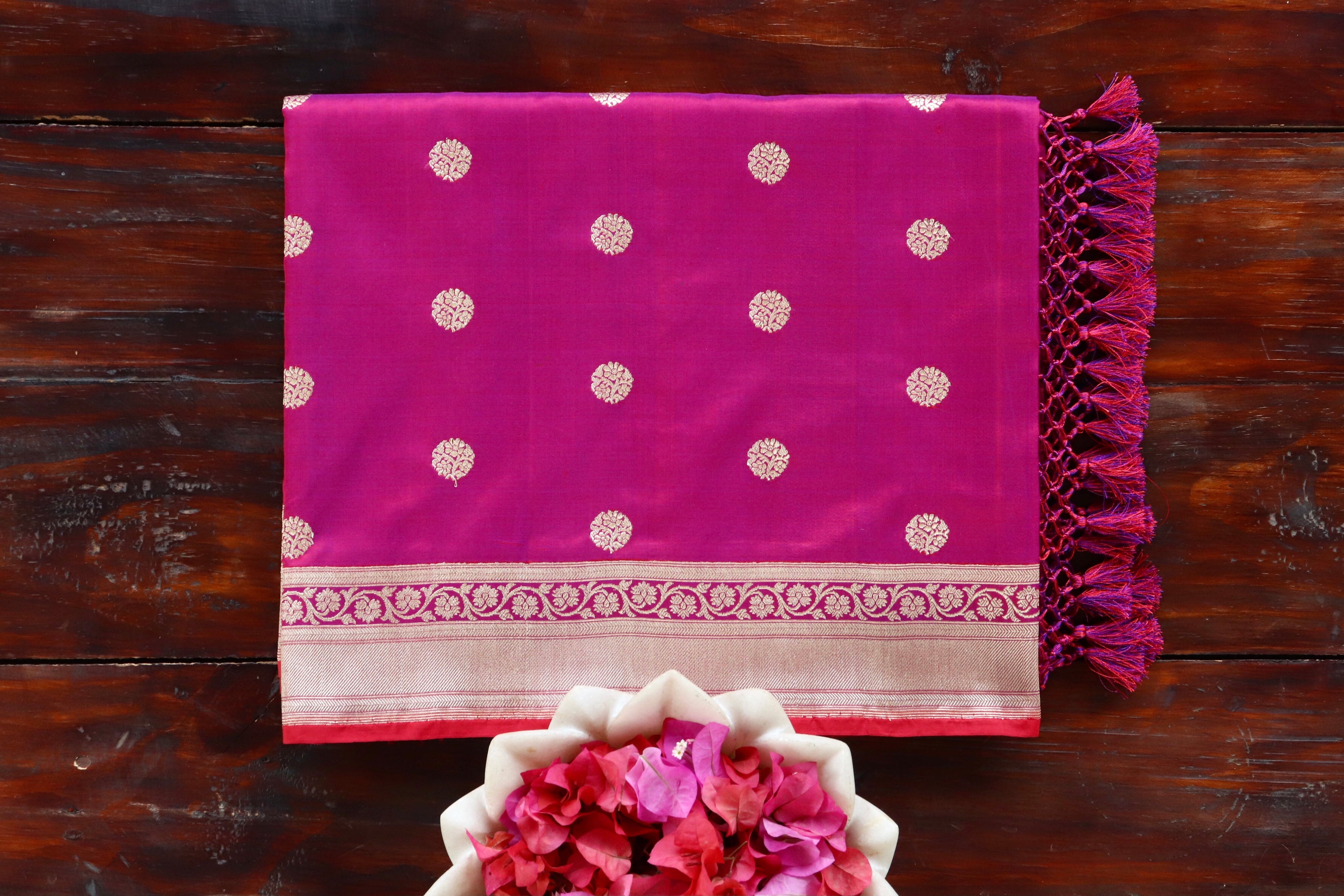 Magenta Ginnie Motif Pure Silk Handloom Banarasi Saree