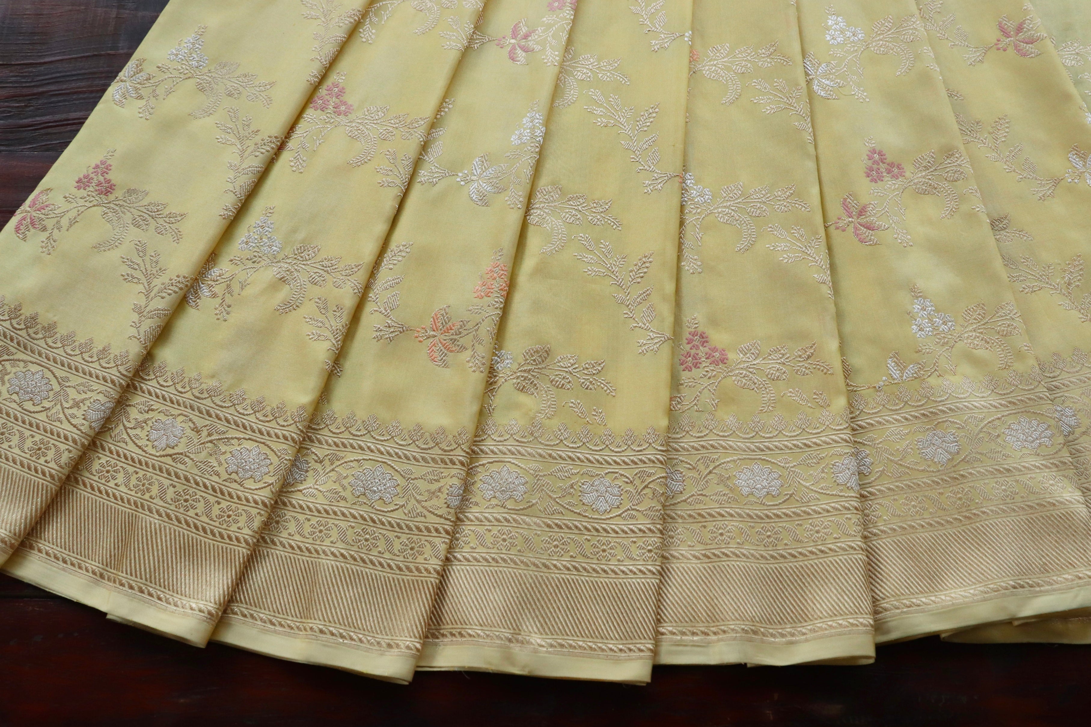 Lemon Gulab Jangla Pure Silk Handloom Banarasi Saree