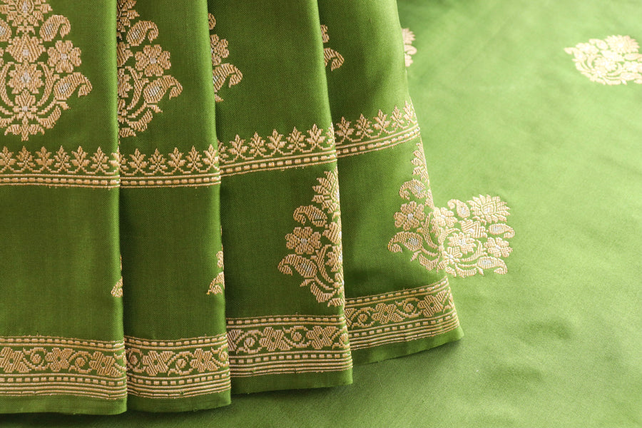 Fern Green Kadhua Motif Pure Silk Handloom Banarasi Saree