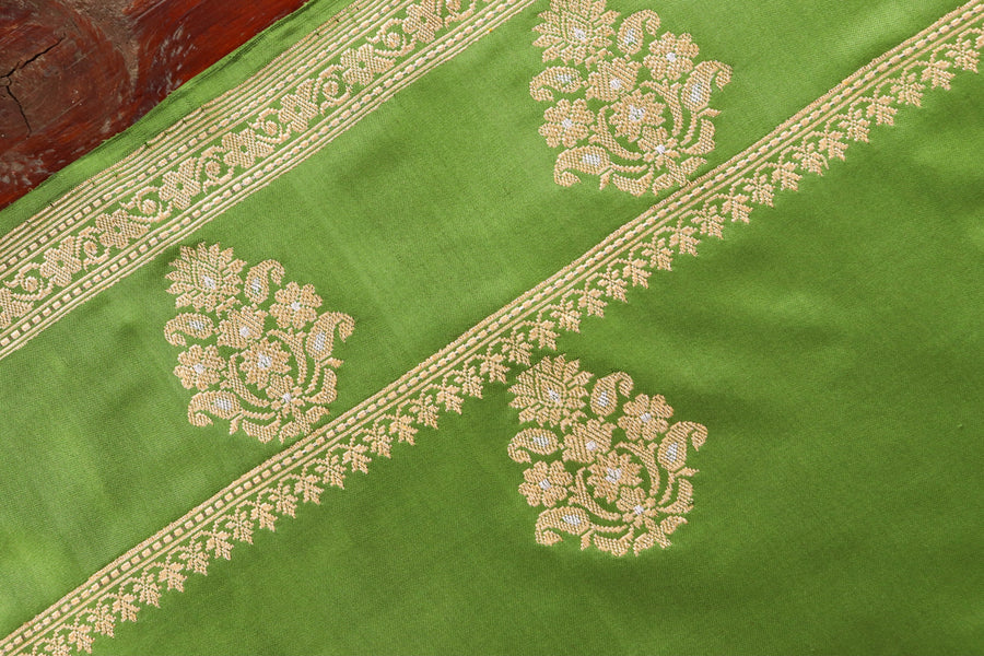 Fern Green Kadhua Motif Pure Silk Handloom Banarasi Saree