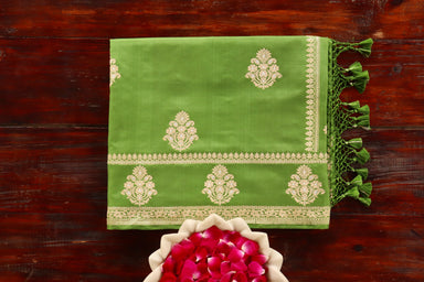 Fern Green handloom Banarsi saree with kadhua motifs in pure silk