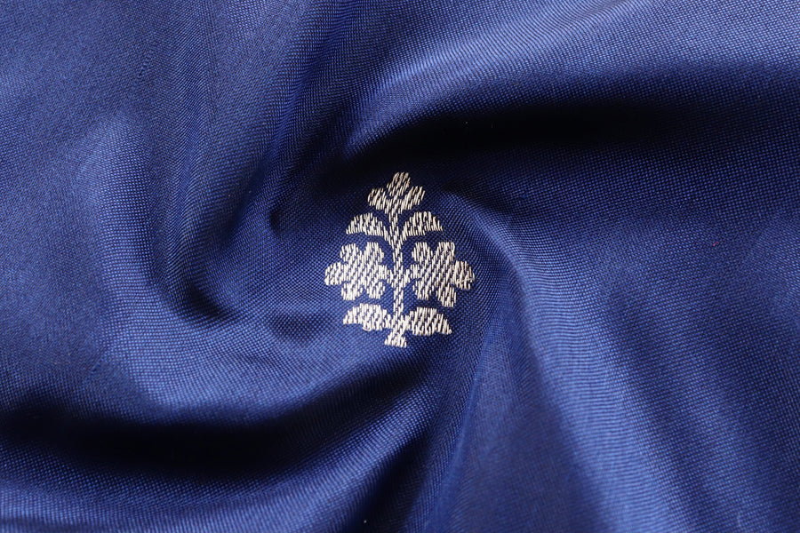 Navy Blue Leaf Motif Handloom Banarasi Silk Saree
