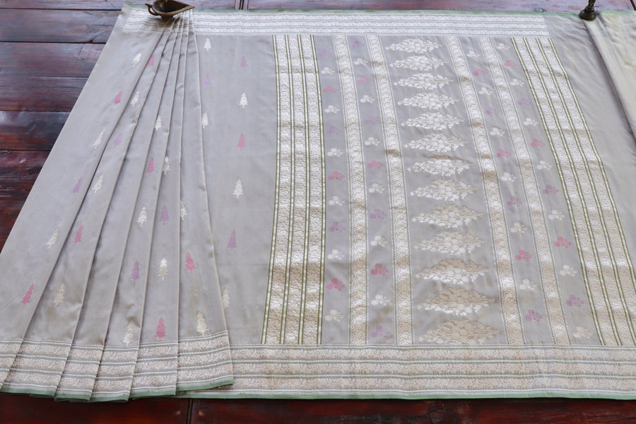 Grey Kadhua Motif Pure Silk Handloom Banarasi Saree