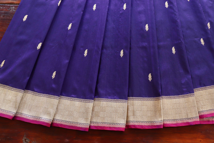 Navy Blue Kairy Kuniya Pure Silk Handloom Banarasi Saree