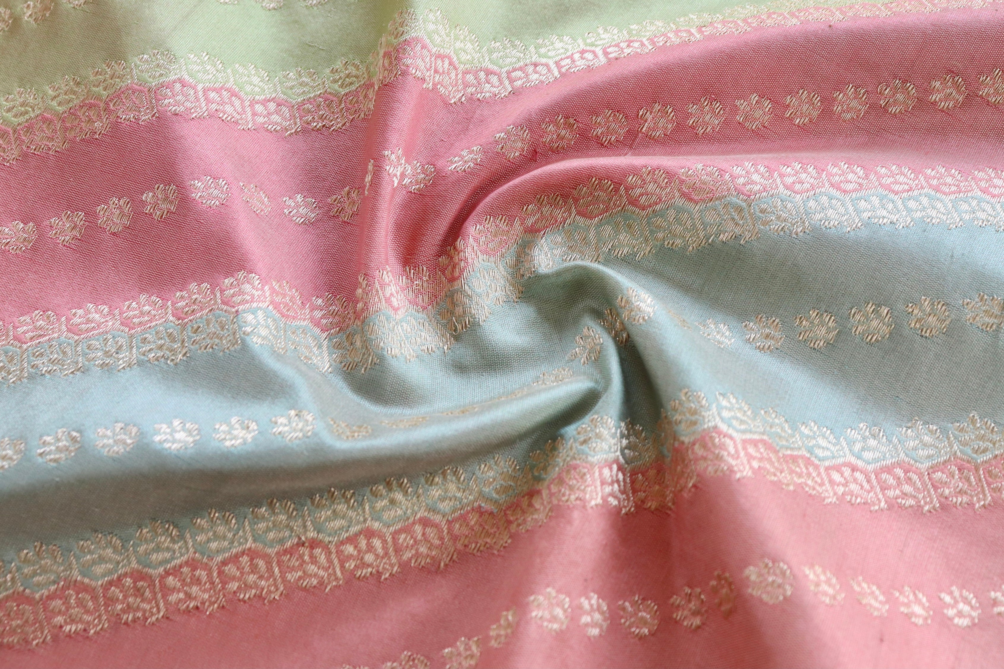 Multicolor Banarasi Rangkaat Pure Silk Handloom Saree