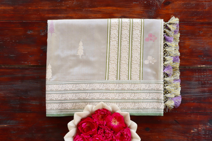 Grey handloom Banarsi saree with kadhua motifs in pure silk