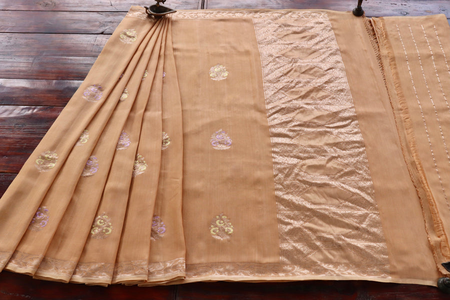 Sandalwood Kadhua Motif Munga Silk Handloom Saree
