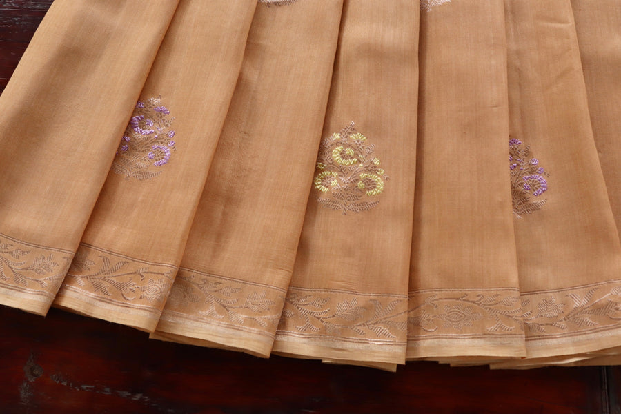 Sandalwood Kadhua Motif Munga Silk Handloom Saree