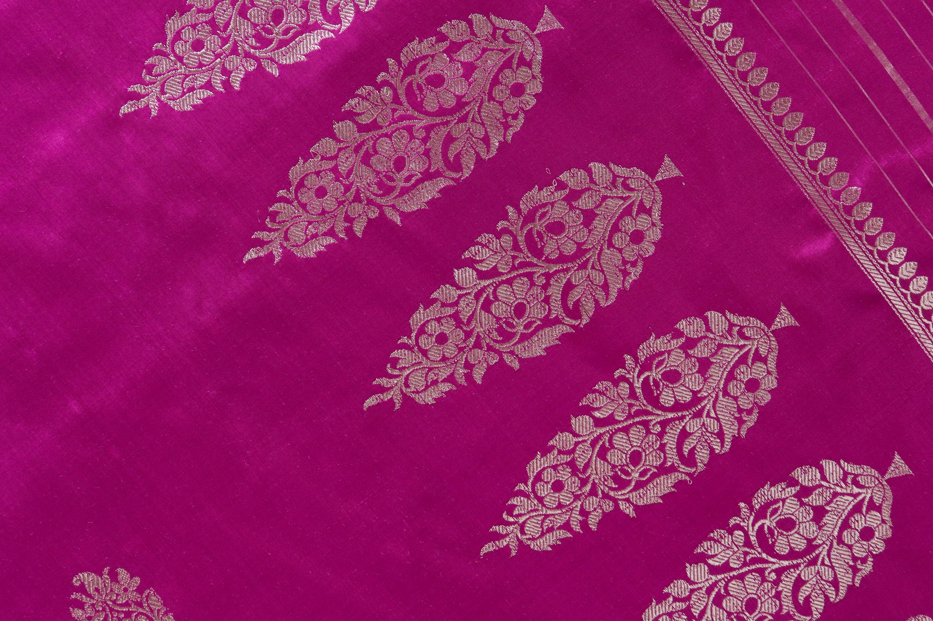 Purple Virsa Kadhua Handwoven Banarasi Saree