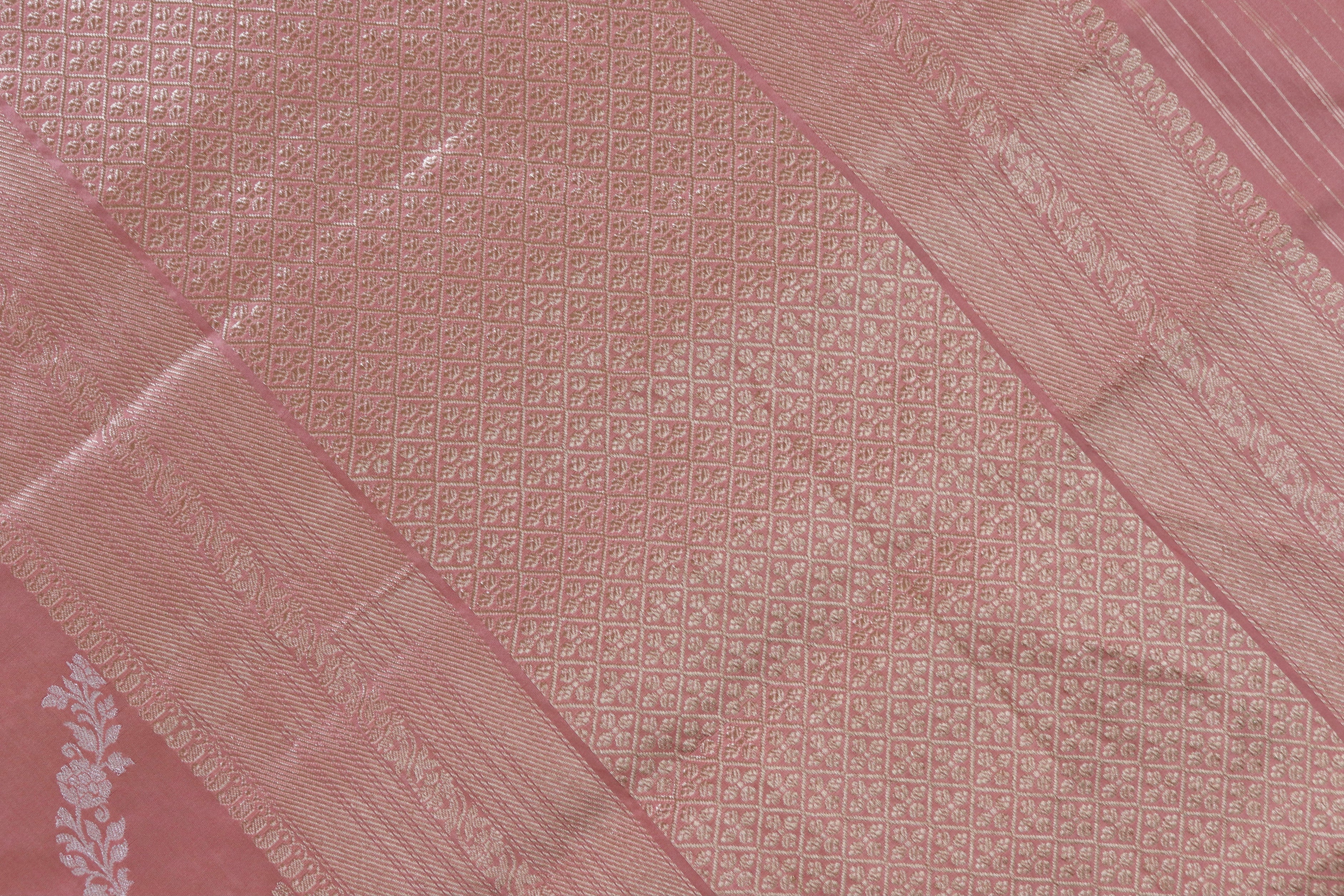 Salmon Pink Aada Jangla Pure Katan Silk Banarasi Saree