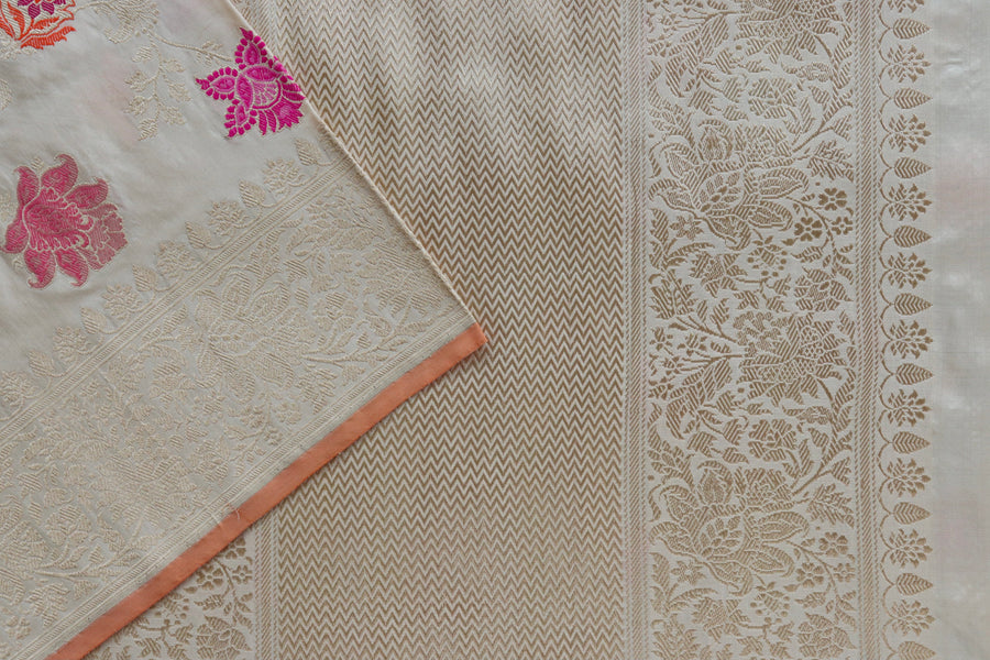 Full drape of Ivory Kimkhab pure silk Banarasi saree