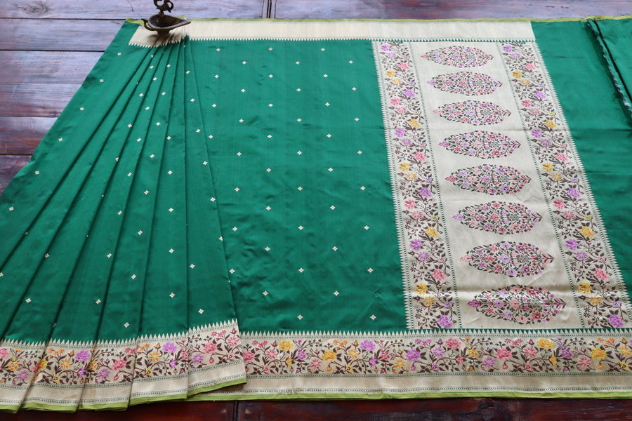 Green Meenadar Kadhua  Pure Silk Handloom Banarasi Saree
