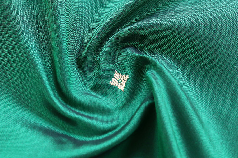 Green Meenadar Kadhua  Pure Silk Handloom Banarasi Saree