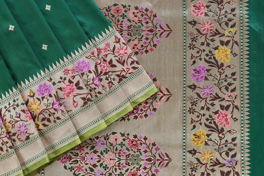 Green Meenadar Kadhua  Pure Silk Handloom Banarasi Saree