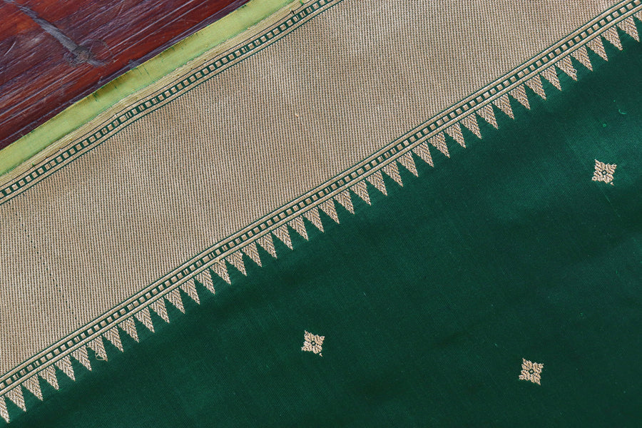 Green Meenadar Kadhua  Pure Silk Handloom Banarasi Saree