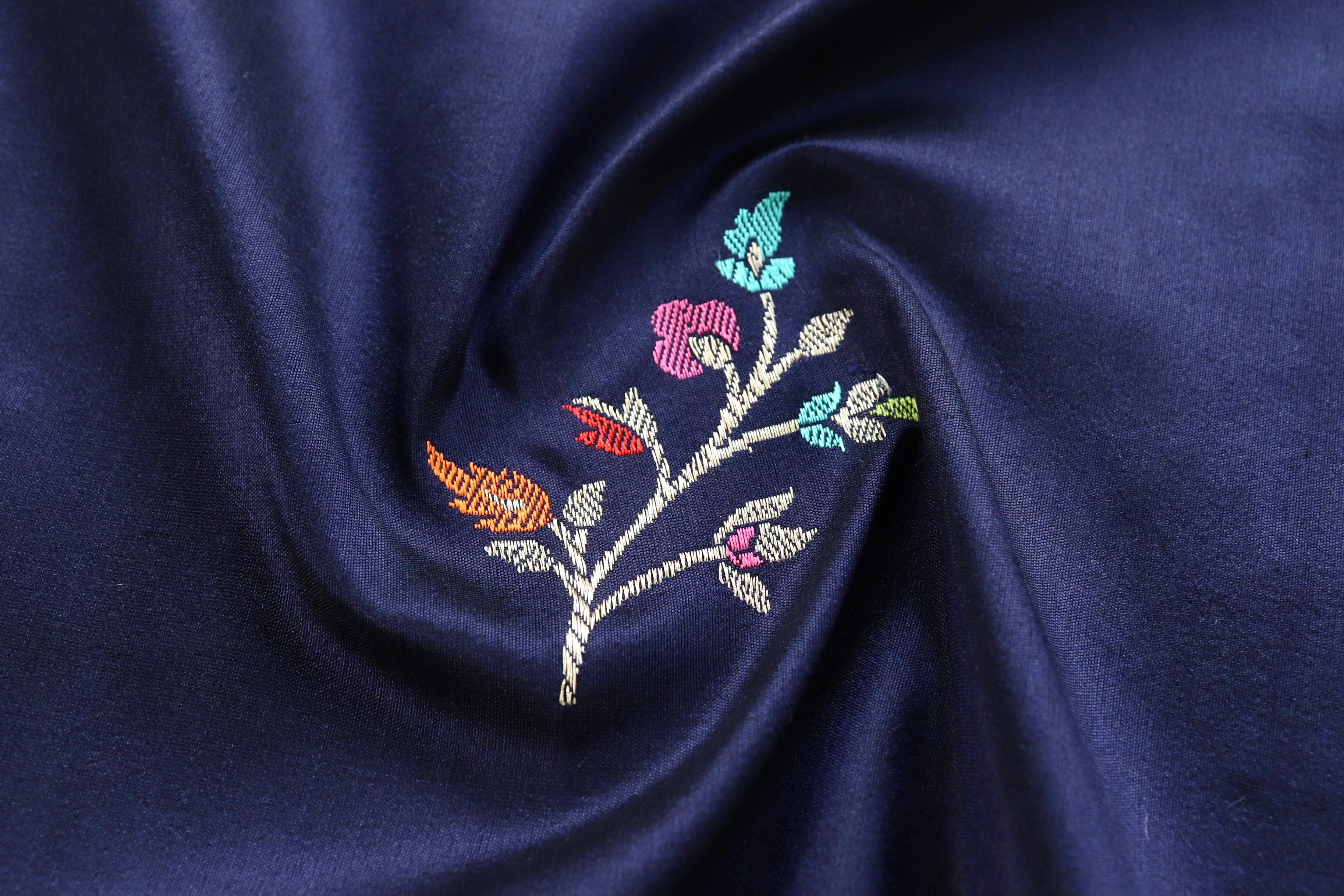 Navy Blue Leaf Motif Pure Silk Handloom Banarasi Dupatta