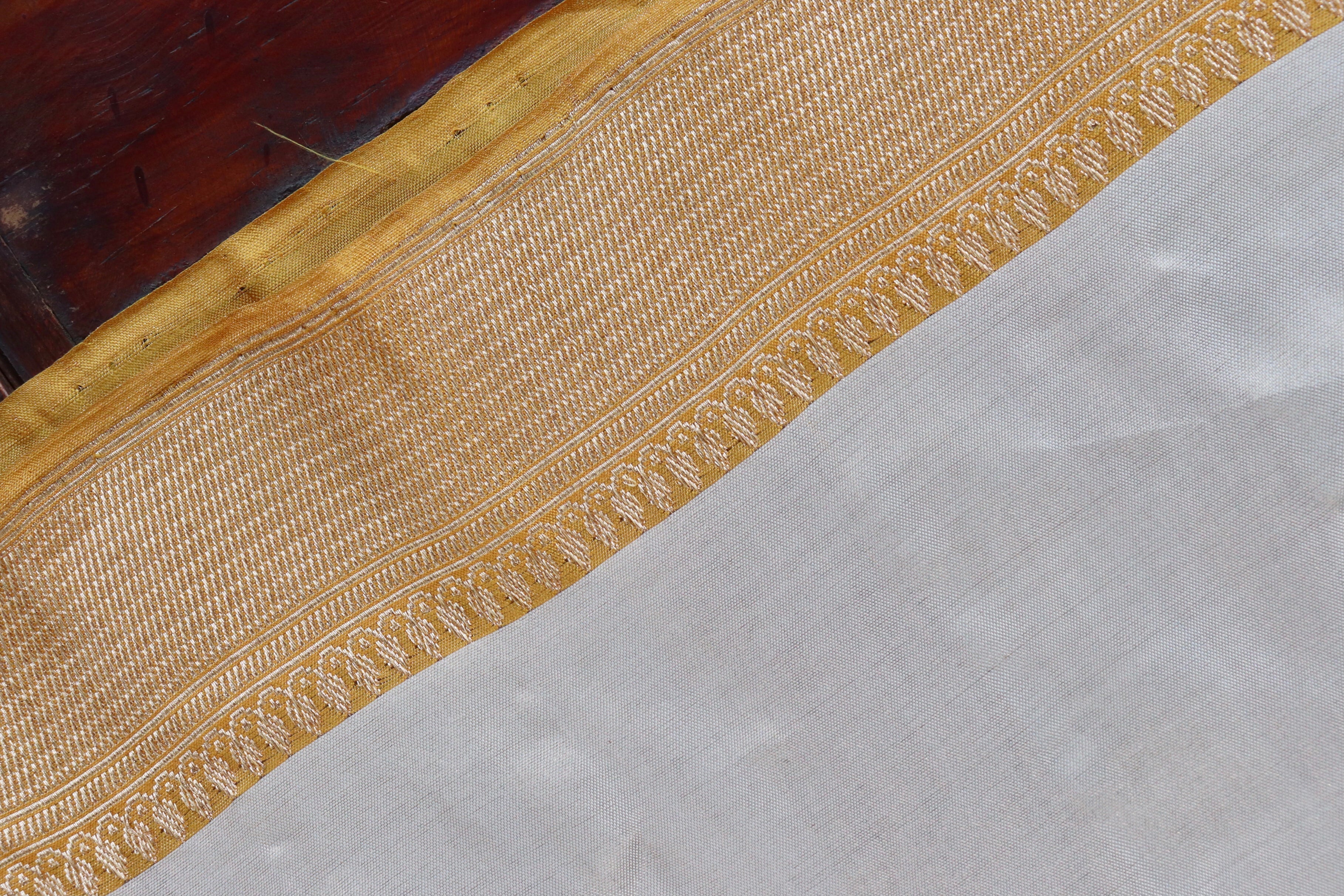 Ivory & Mustard Tissue With Meenadar Silk Kadiyal Banarasi Saree