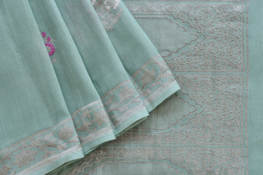 Pistachio Green Kadhua Motif Munga Silk Saree | Stuti Weaves
