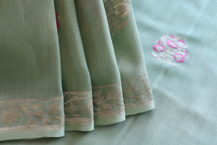 Pistachio Green Kadhua Motif Munga Silk Saree | Stuti Weaves