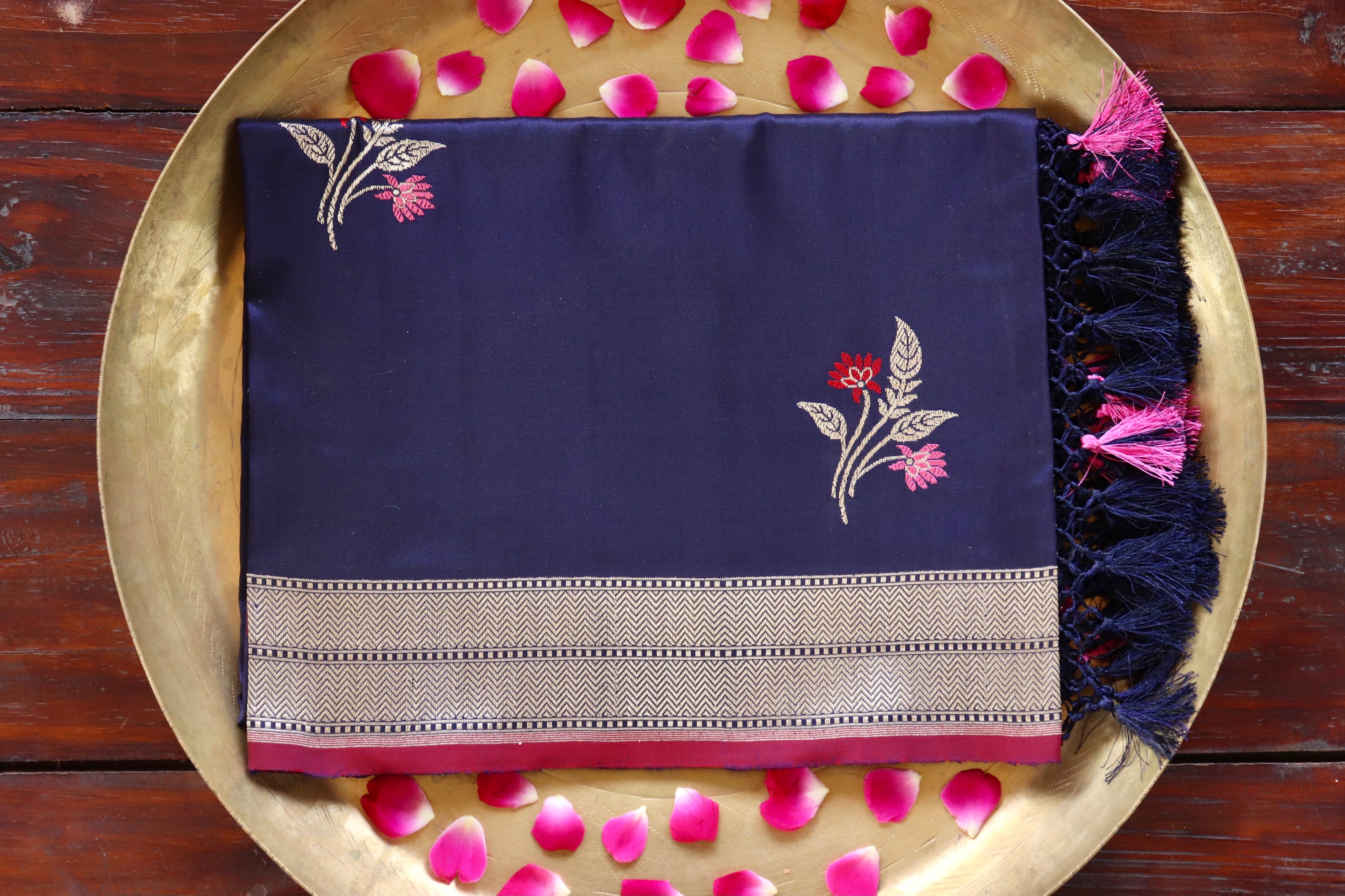 Navy Blue Leaf Motif Pure Silk Handloom Banarasi Dupatta