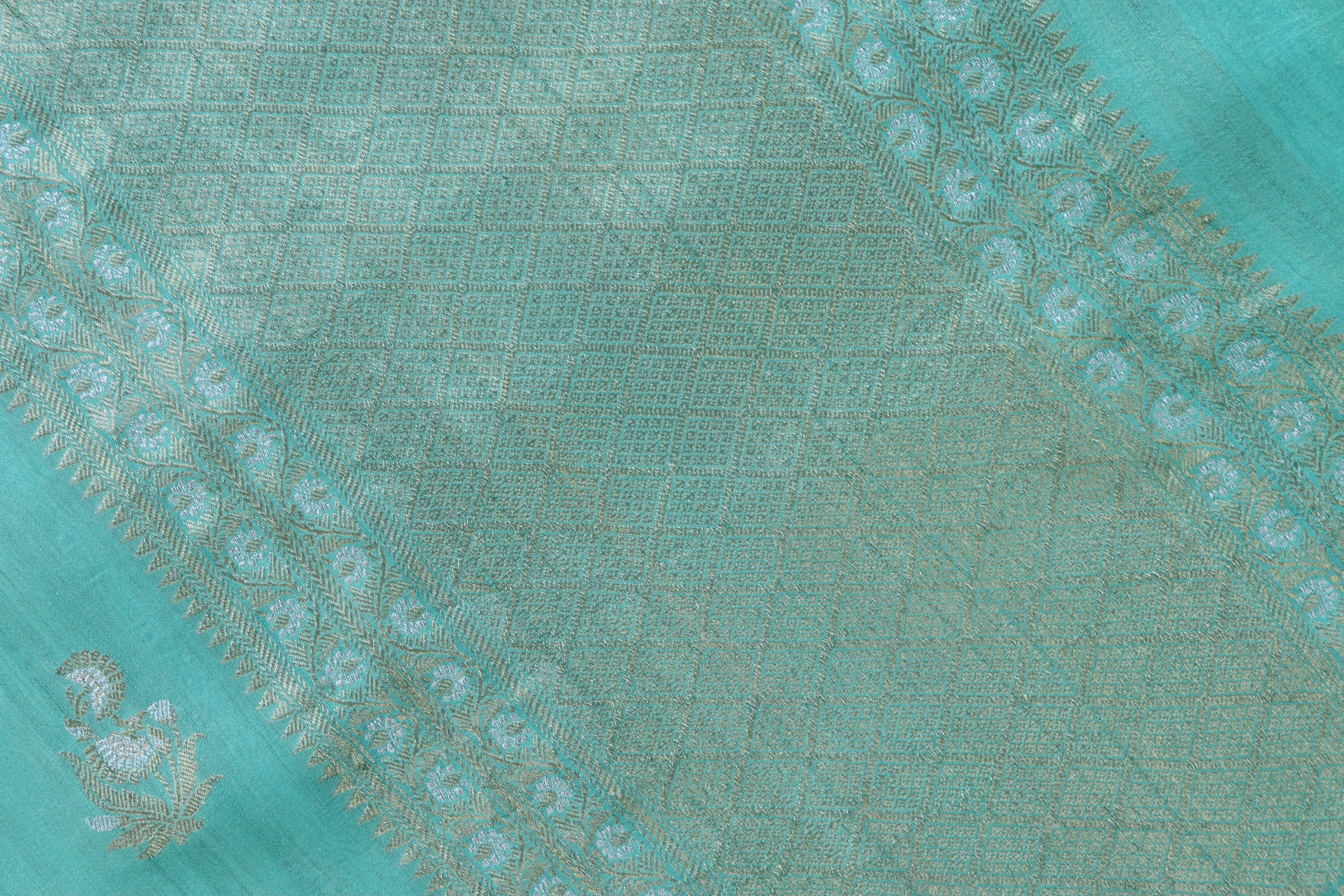 Sea Green Guldasta Motif Handwoven Tussar Silk Saree