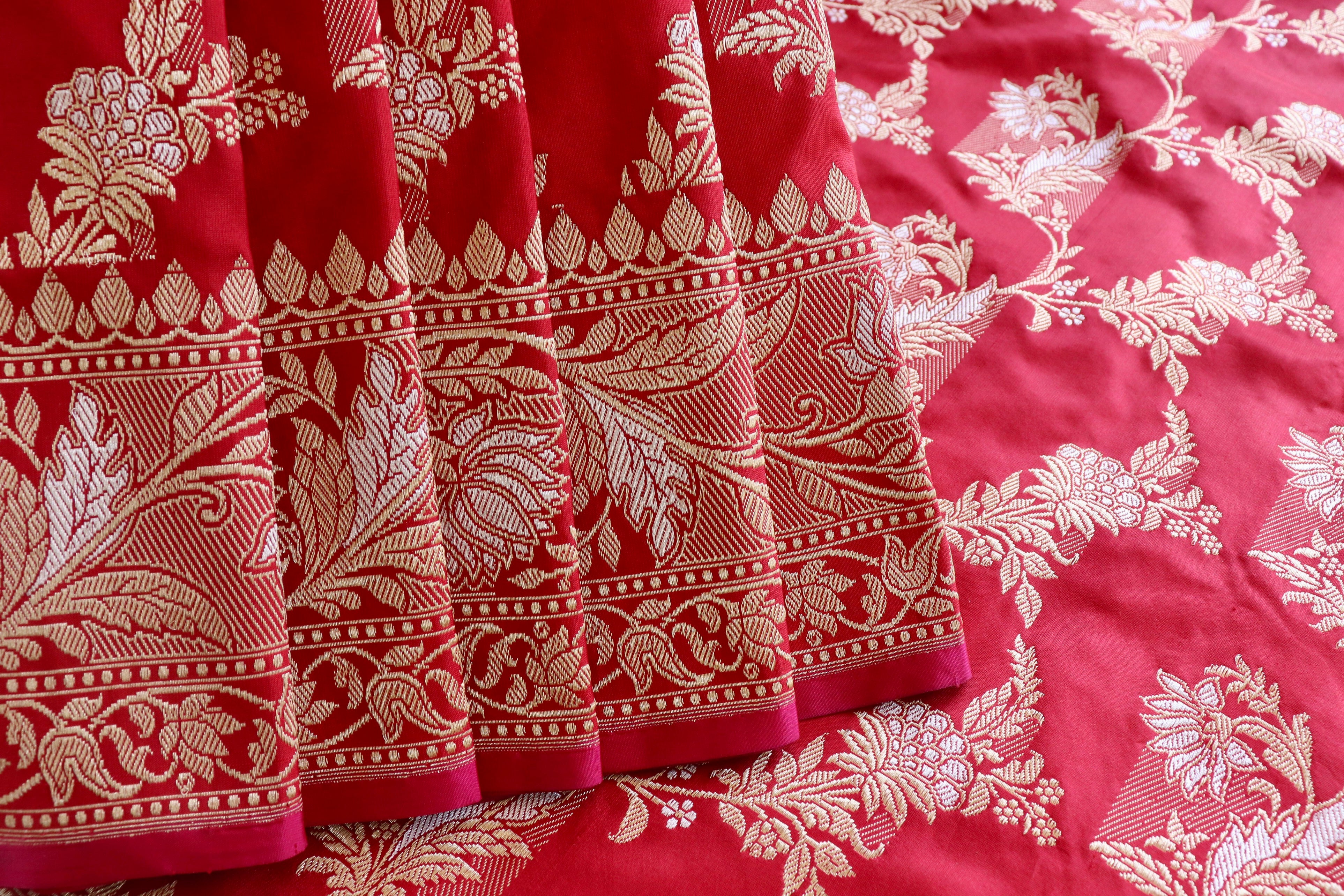 Classic Red Pure Silk Handloom Banarasi Phool Jangla Saree