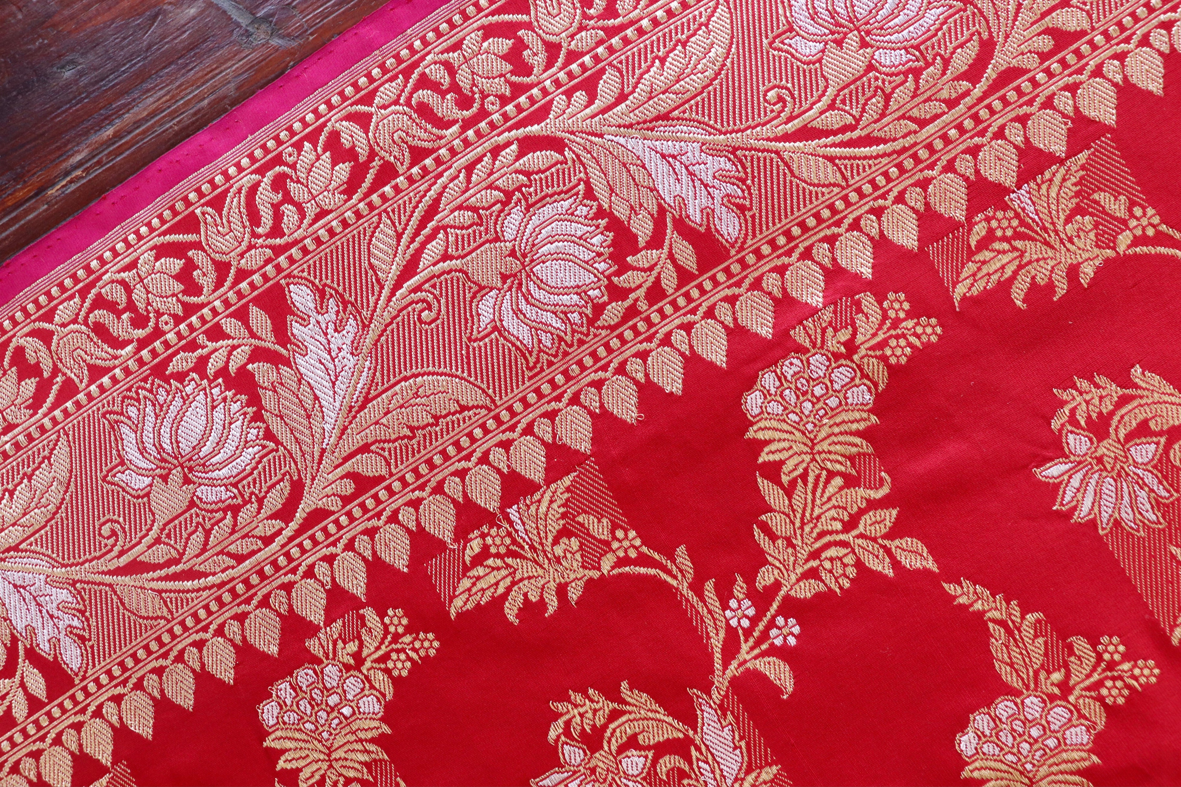 Classic Red Pure Silk Handloom Banarasi Phool Jangla Saree