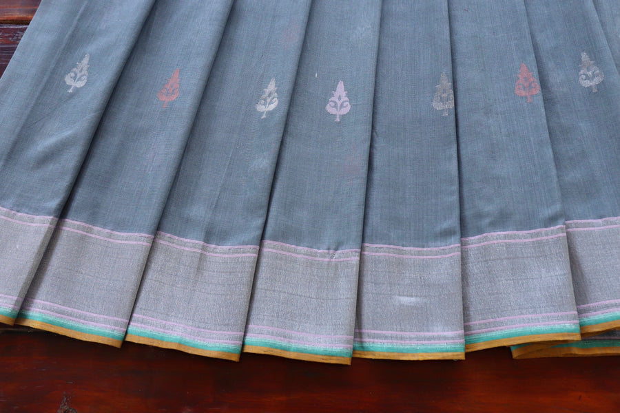Grey Cotton Kadhua Motif Banarasi Handloom Saree