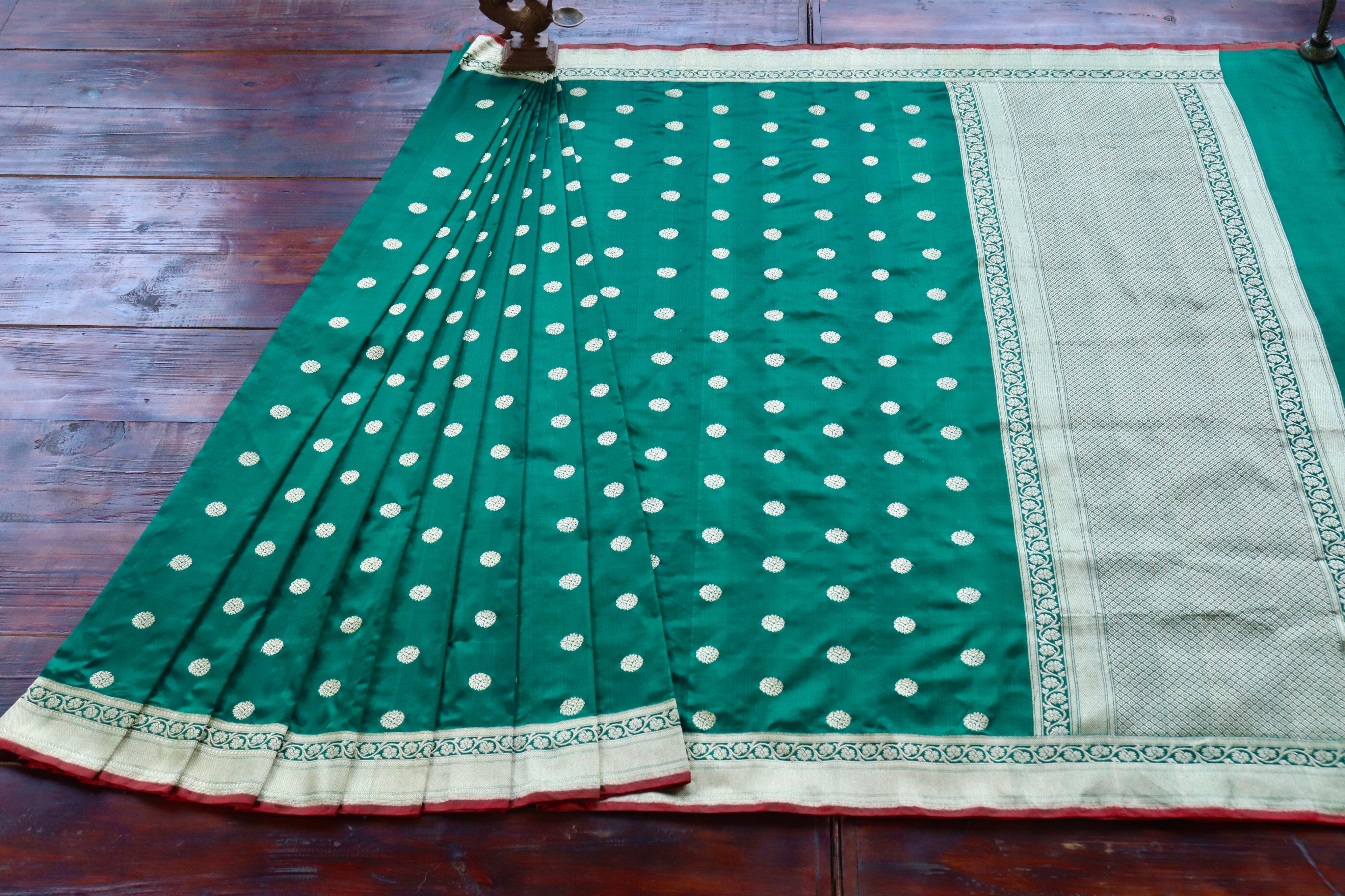 Bottle Green Ginnie Motif Pure Silk Handloom Banarasi Saree