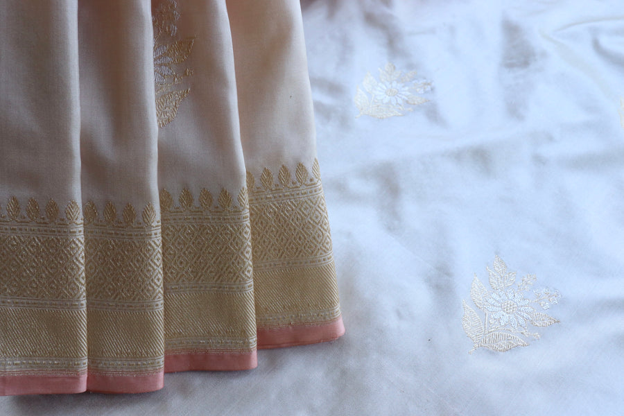 Pallu detail of Ivory Sona Rupa Banarasi saree